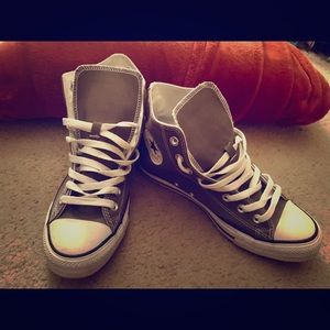 Women’s High-Top Converse Sneakers Like New Sz 8.5